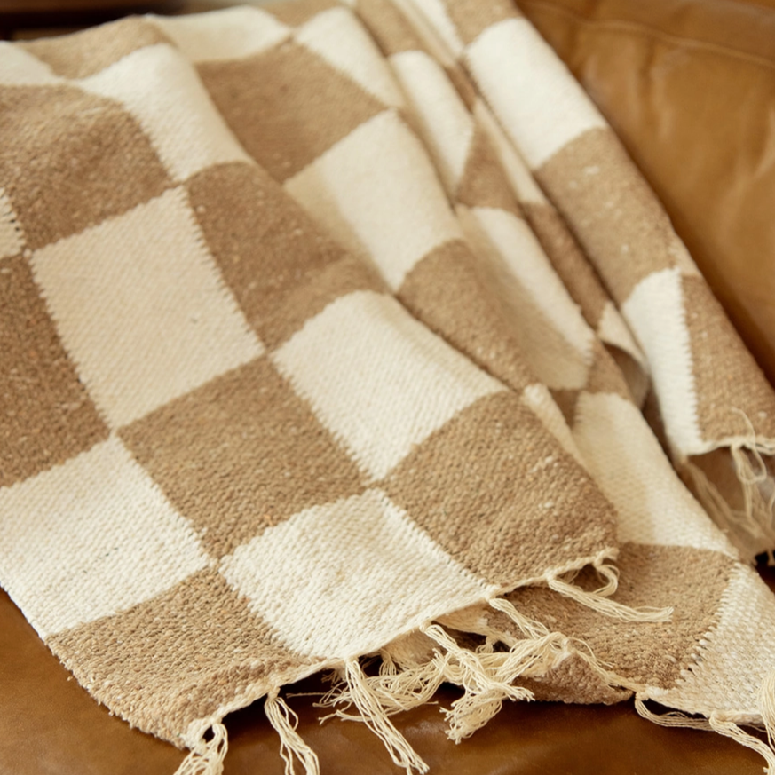 Tan throw blanket hotsell